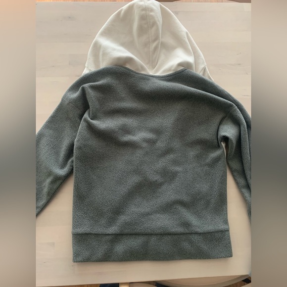 The North face fleece zip up size girl M - Picture 4 of 5